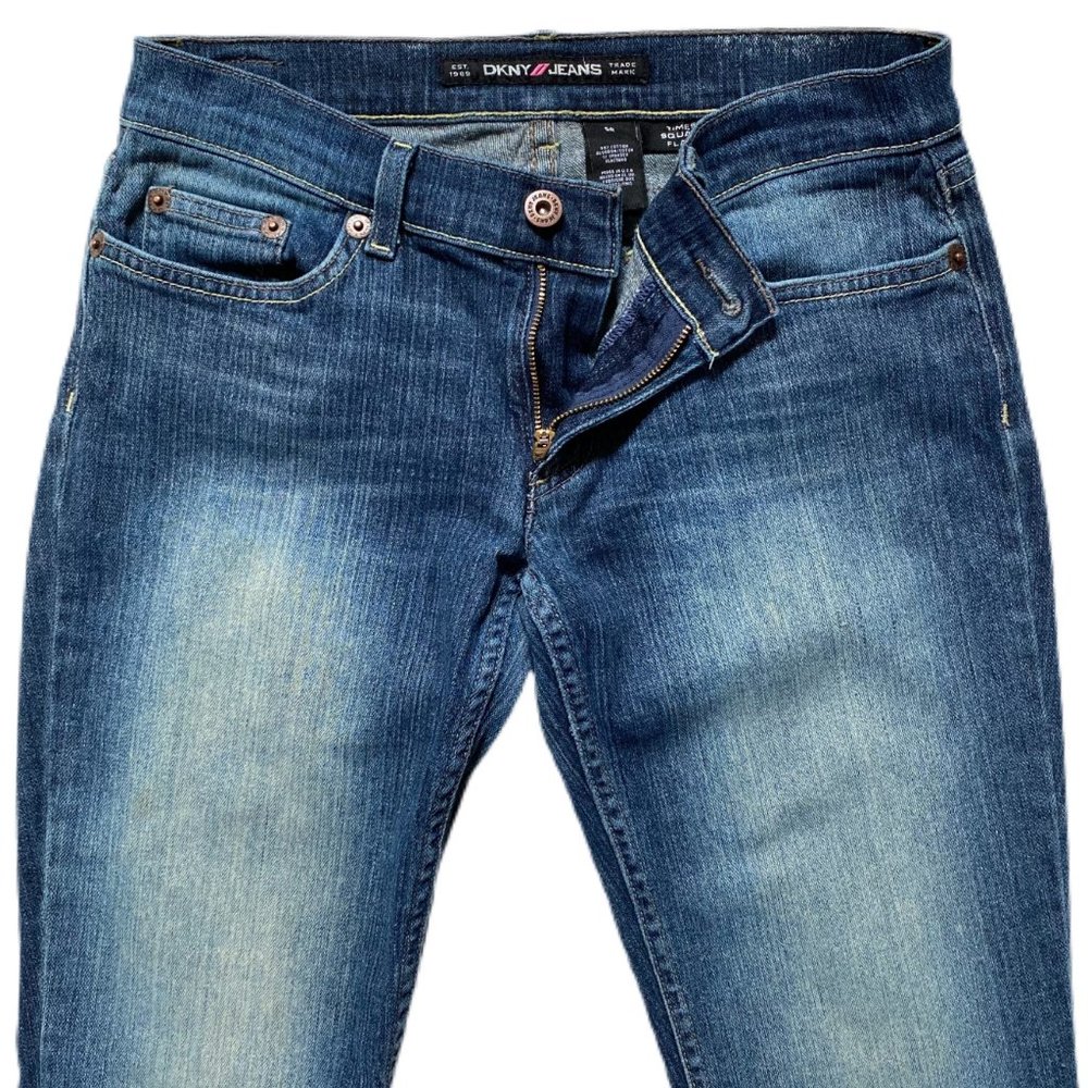 DKNY Times Square Flare Womens Jeans Size 5R - Picture 3 of 11